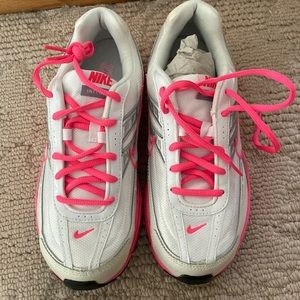 Nike Initiator Running Show